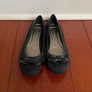 NWOT Black Ballet Flats with Bow